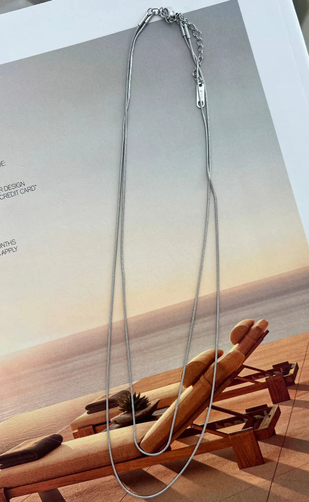 CHANSUTTPEARLS Dainty Snake Layered Necklace