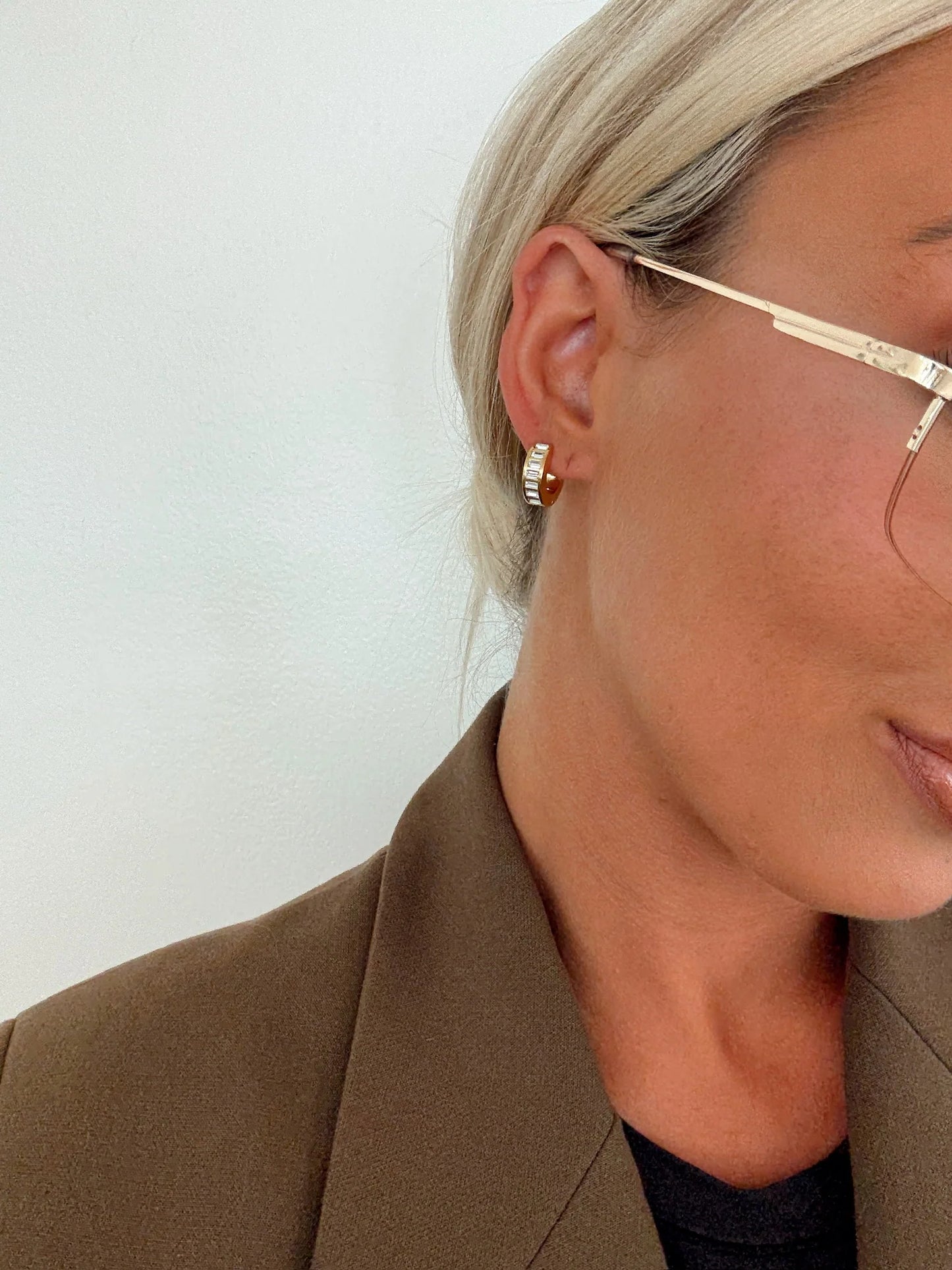 CHANSUTTPEARLS Ashley Earrings