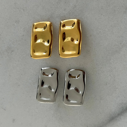 CHANSUTTPEARLS Paige Earrings